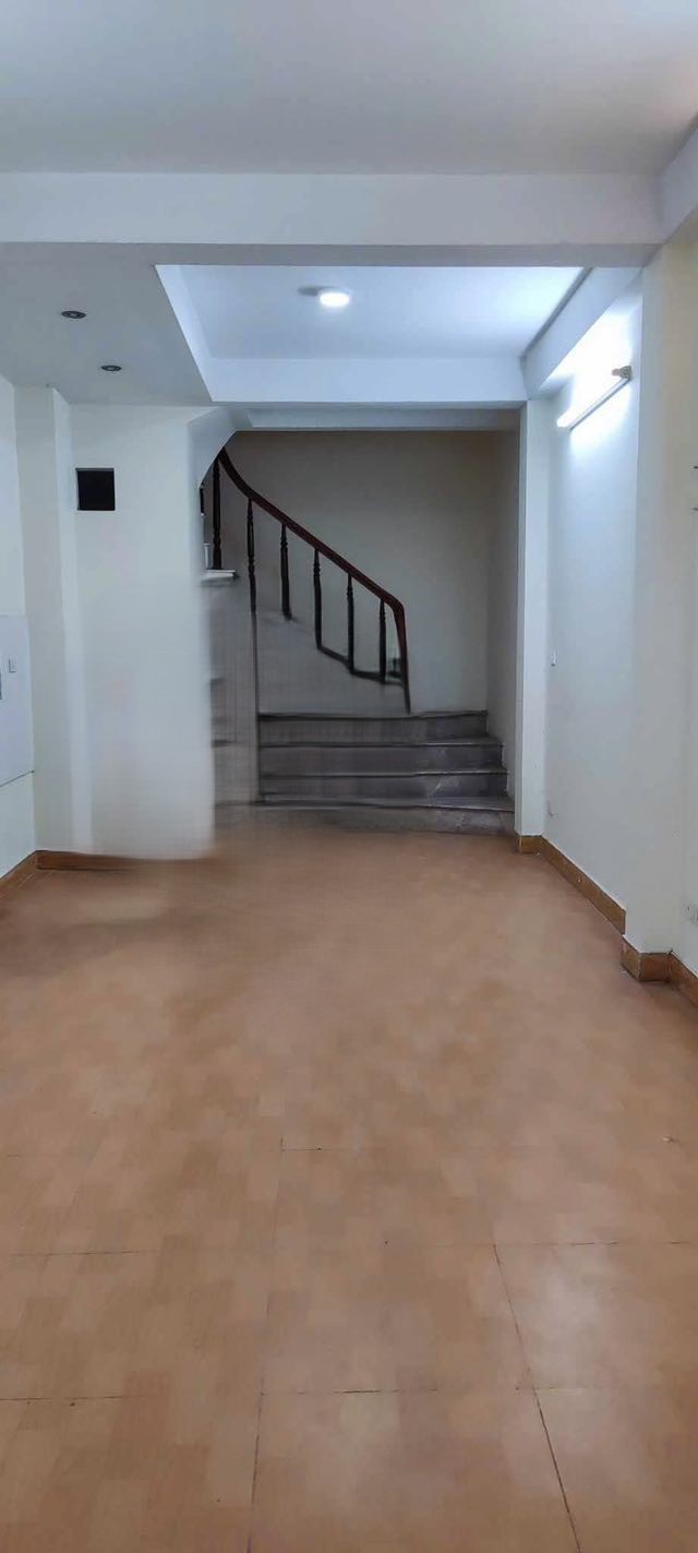 Cho thuê nhà ngõ ô tô vừa ở vừa KD Phố Thái Thịnh, 36m2 x 3 tầng, 11 Triệu - Ảnh 2